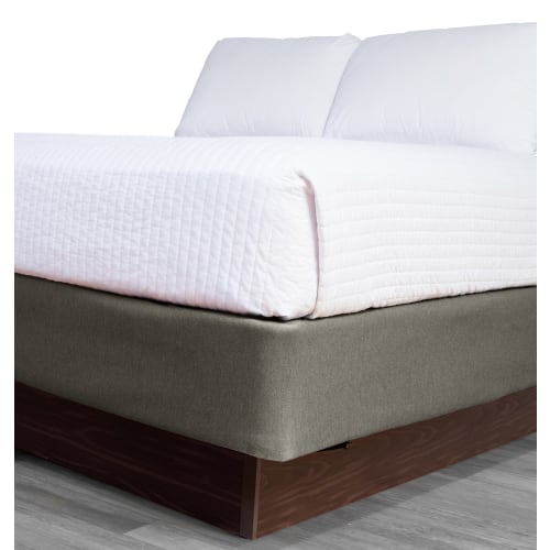 GuestSupply US | Camden Bed Wrap, 100% Polyester, Standard